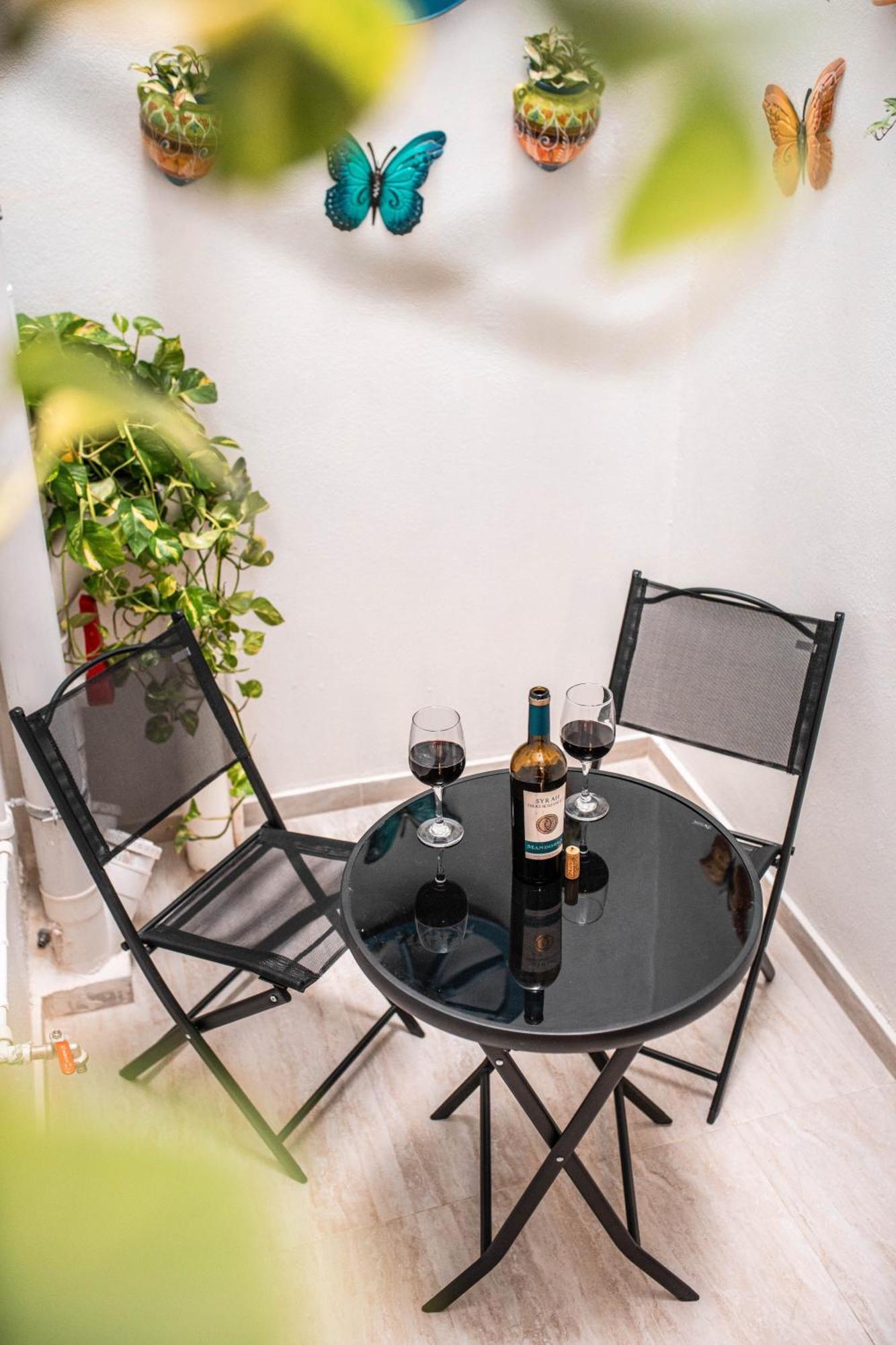 Aloha - Village Apartment 2 Bedroom In 梅利哈 外观 照片